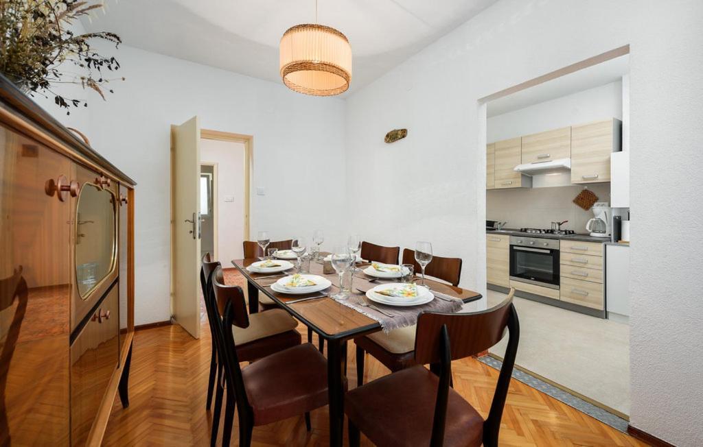 Leo Apartment *