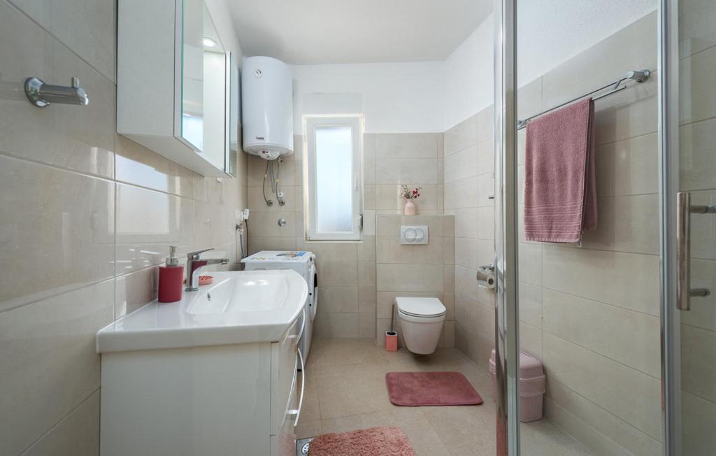 Apartman Leo *